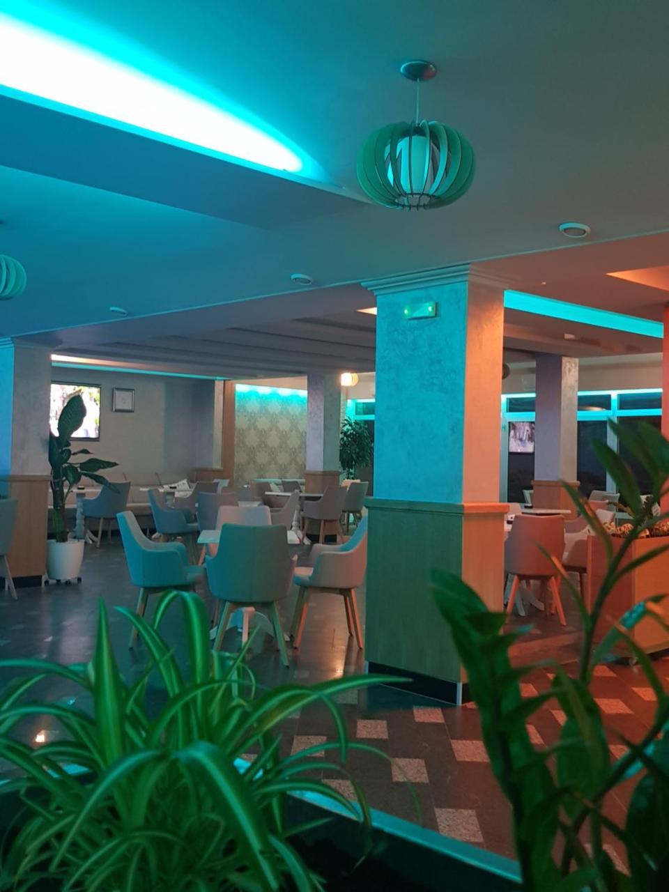 Hotel New Milenium Lukavac Eksteriør bilde